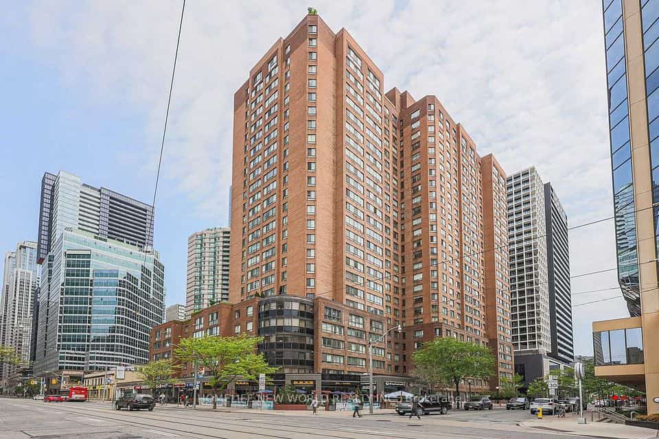 633 Bay Street #1003, Toronto, ON M5G 2G4