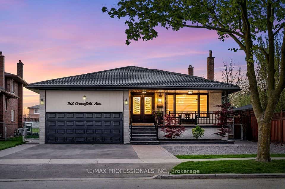 182 Gracefield Avenue, Toronto, ON M6L 1L8