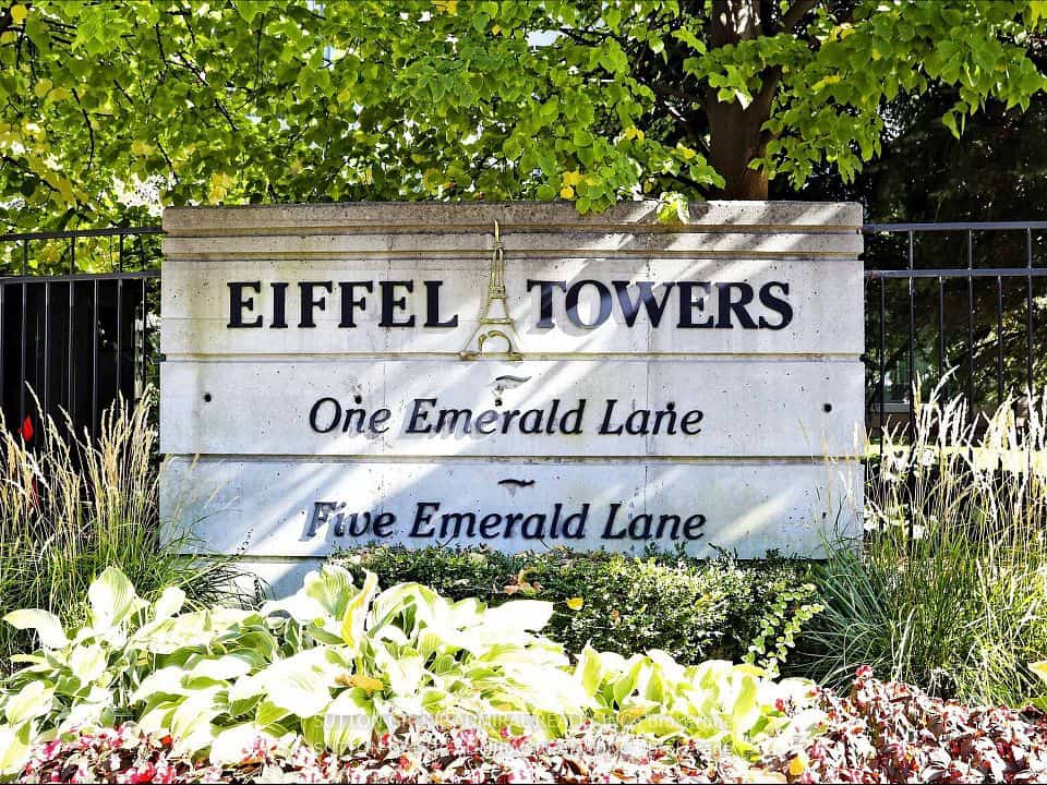 Eiffel Towers, Vaughan