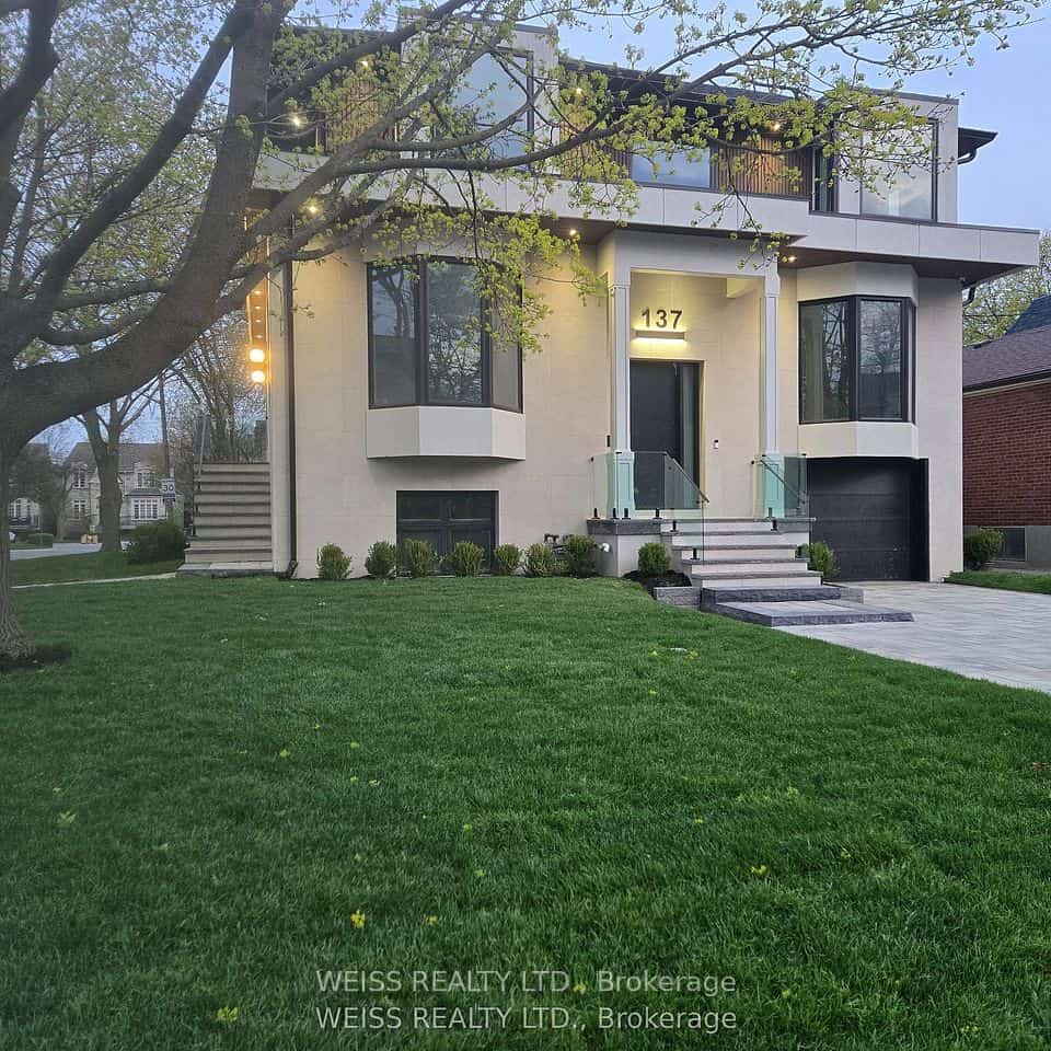 137 Bannockburn Avenue, Toronto, ON M5M 2N4