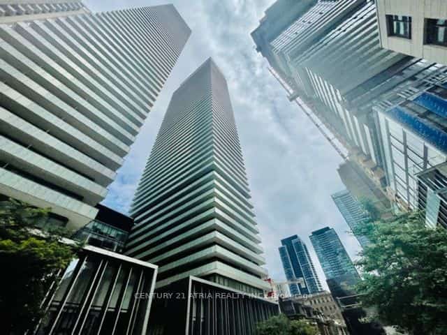 50 Charles Street E #3305, Toronto, ON M4Y 1T1