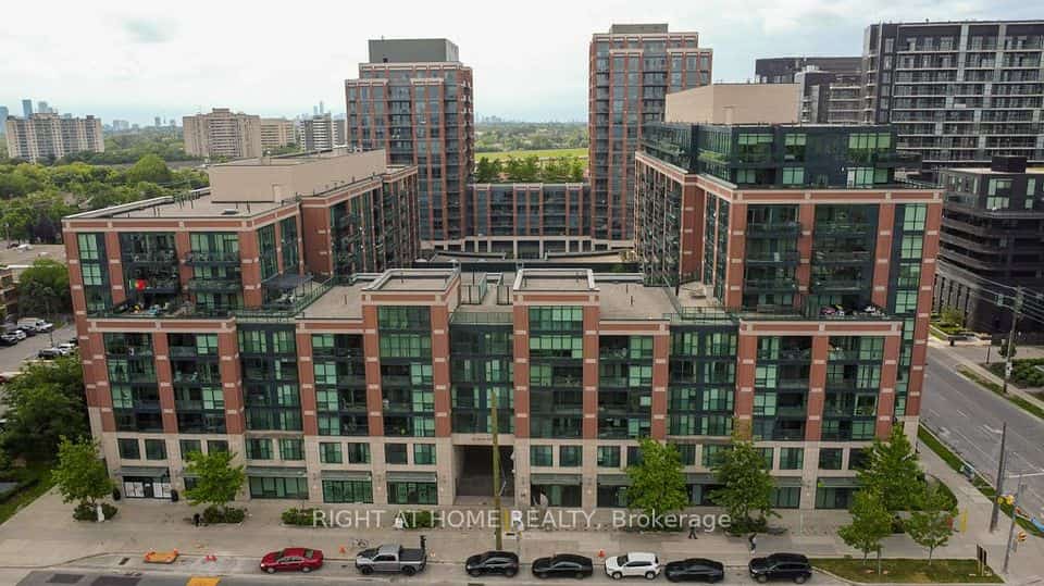 525 Wilson Avenue #947, Toronto, ON M3H 0A7
