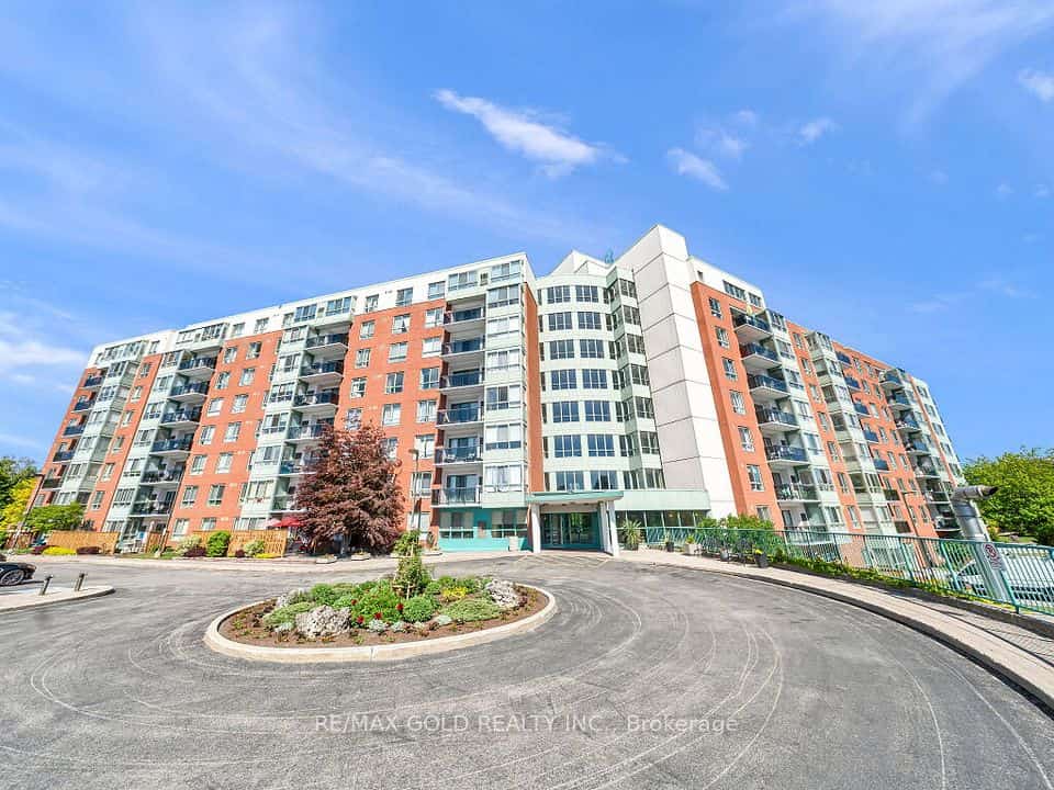 30 Blue Springs Drive #611, Waterloo, ON N2J 4T2