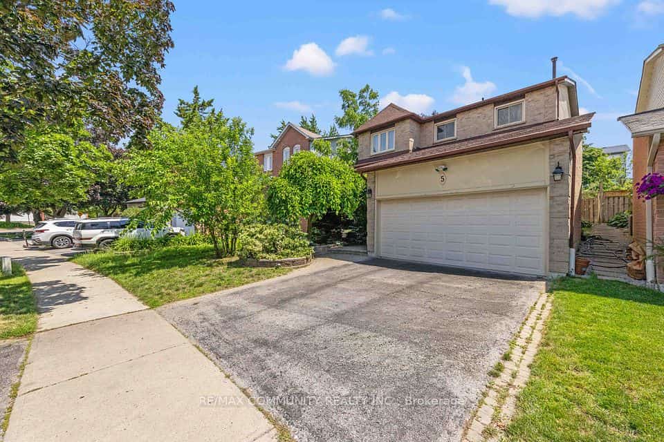 5 Plowman Drive, Ajax, ON L1S 6R7