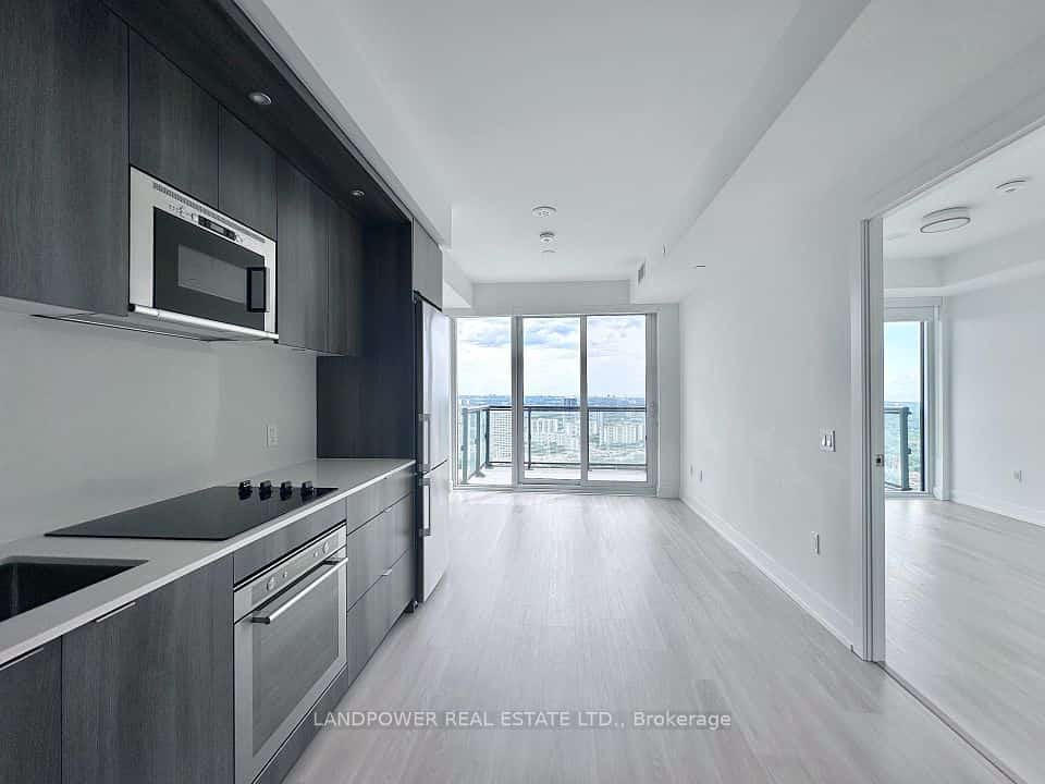 30 Inn On The Park Drive #4206, Toronto, ON M3C 0P7