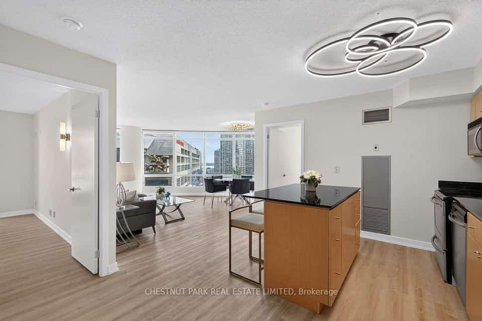 361 Front Street W #1105, Toronto, ON M5V 3R5