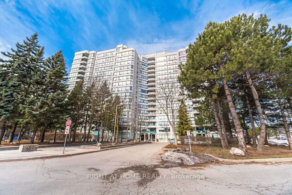 120 Promenade Circle #711, Vaughan, ON L4J 7W9