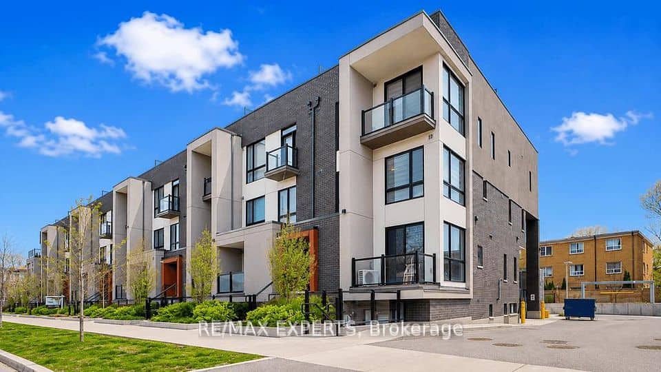 8 Marquette Avenue, Toronto