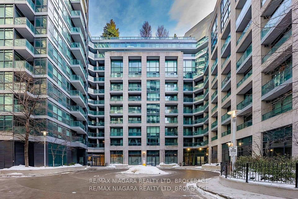 600 Fleet Street, Toronto