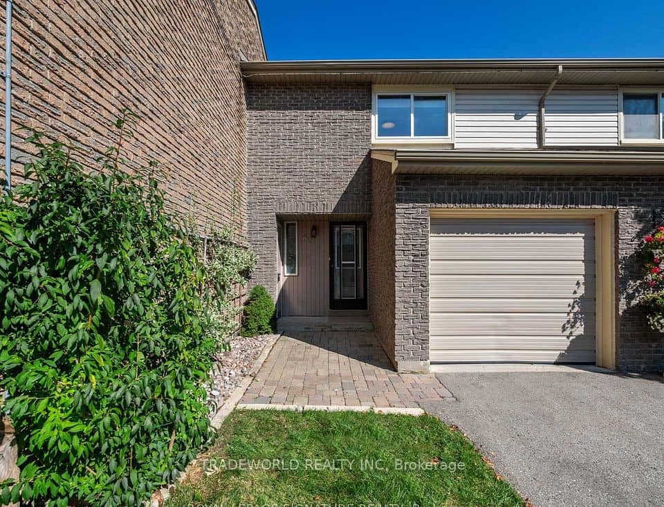 60 Camelot Way, Markham