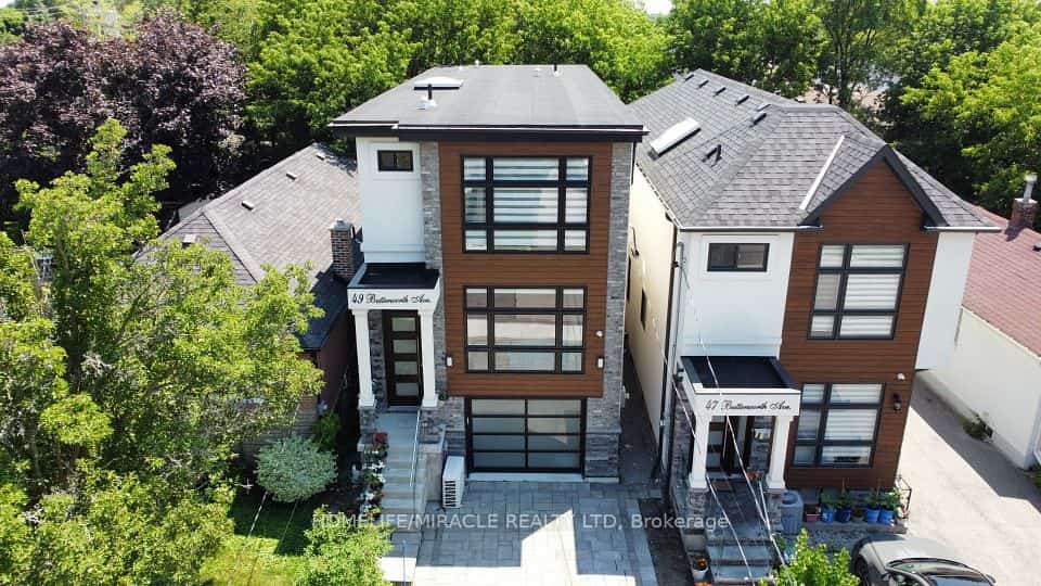 49 Butterworth Avenue, Toronto, ON M1L 1H4