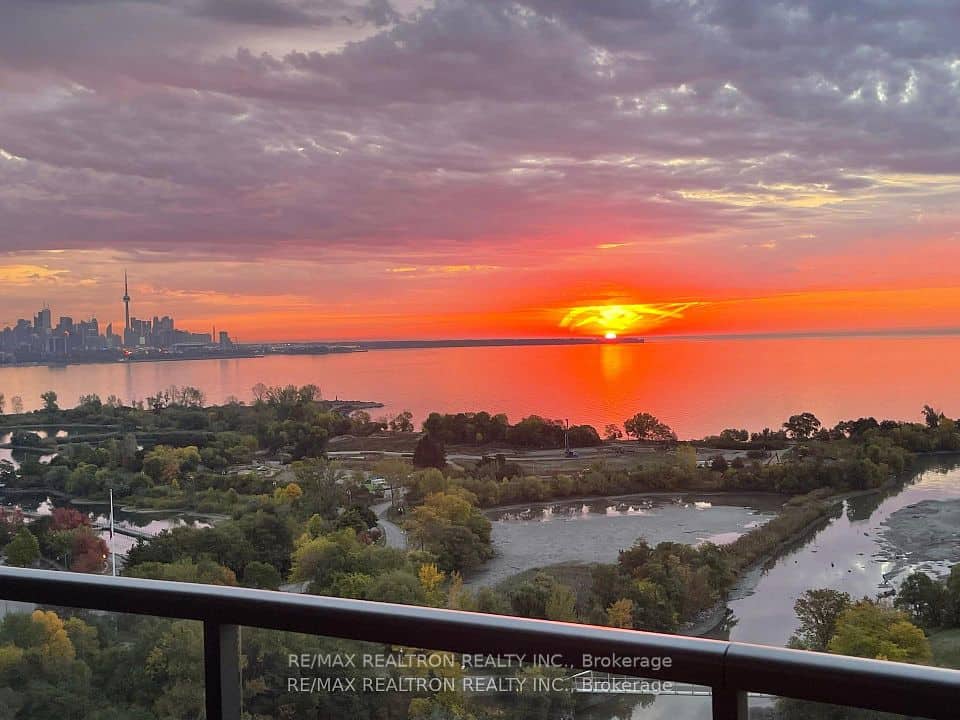 2230 Lake Shore Boulevard S, Toronto