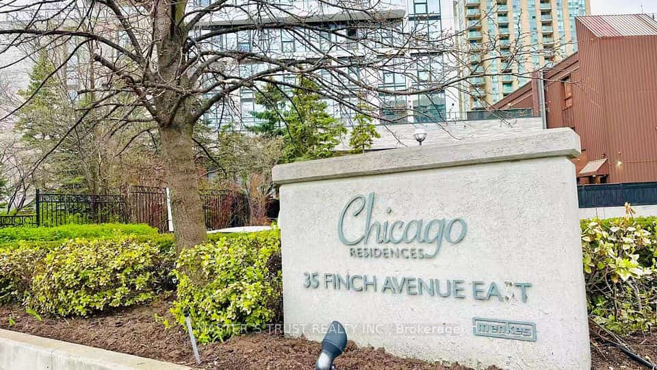 35 SW Finch Avenue E #1211, Toronto, ON M2N 6Z8