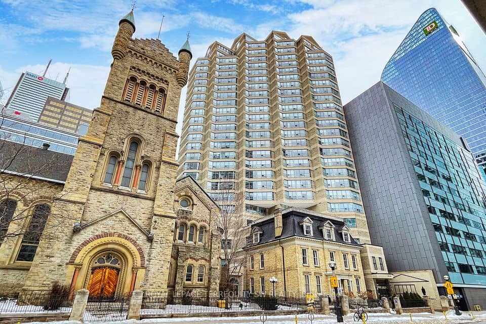 71 Simcoe Street, Toronto