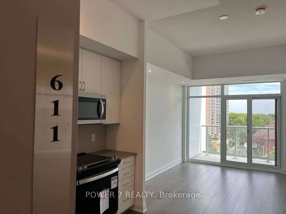 3220 Sheppard Avenue N #611, Toronto, ON M1T 3K3