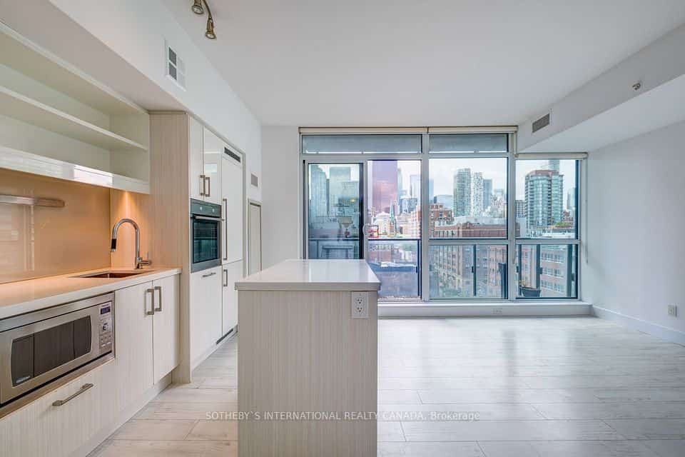 39 Sherbourne Street #1004, Toronto, ON M5A 2P6