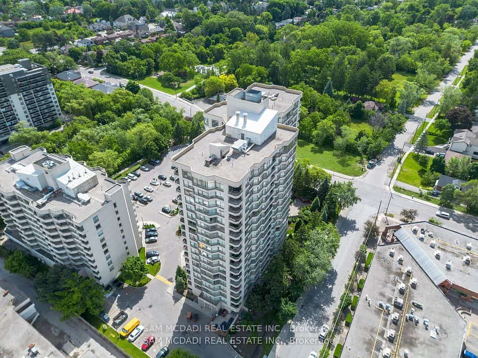 75 King Street E #1105, Mississauga, ON L5A 4G5