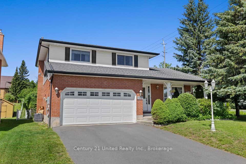 2317 Woodglade Boulevard, Peterborough, ON K9K 1T6