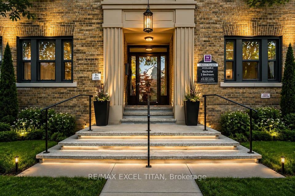 1 Mallory Gardens, Toronto
