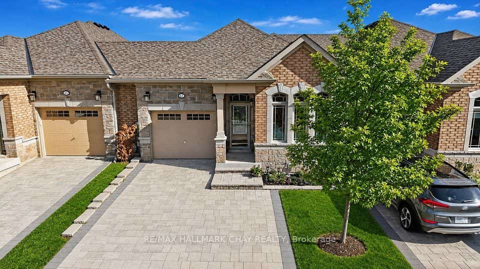 63 Summerhill Drive, New Tecumseth, ON L9R 0S8