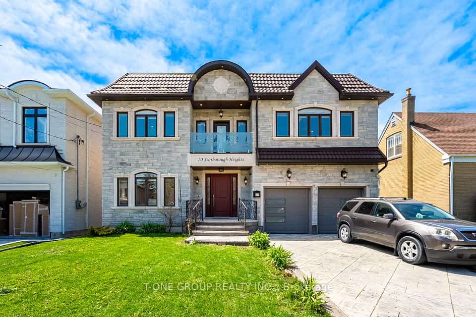 70 Scarborough Heights Boulevard, Toronto, ON M1M 2V4