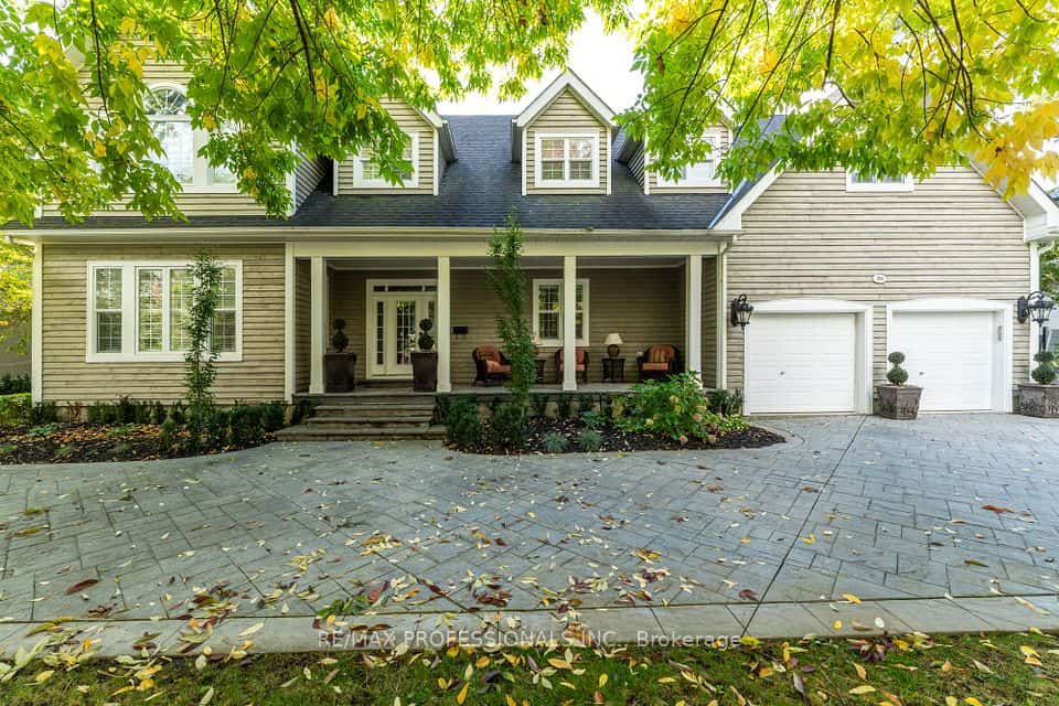 354 Country Club Crescent, Mississauga, ON L5J 2P8