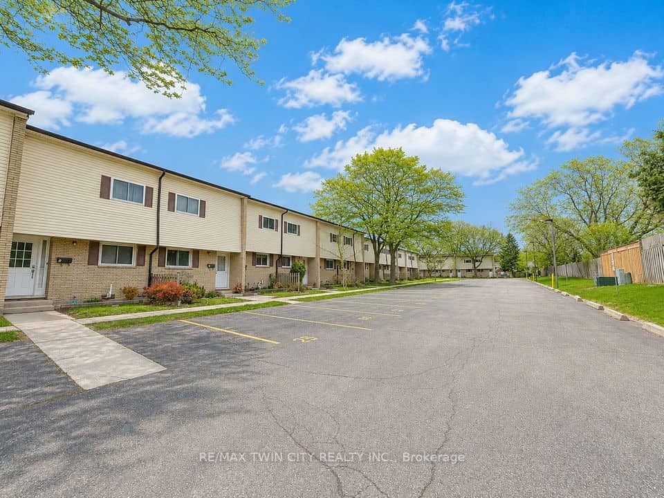 211 Veronica Drive, Kitchener, Kitchener