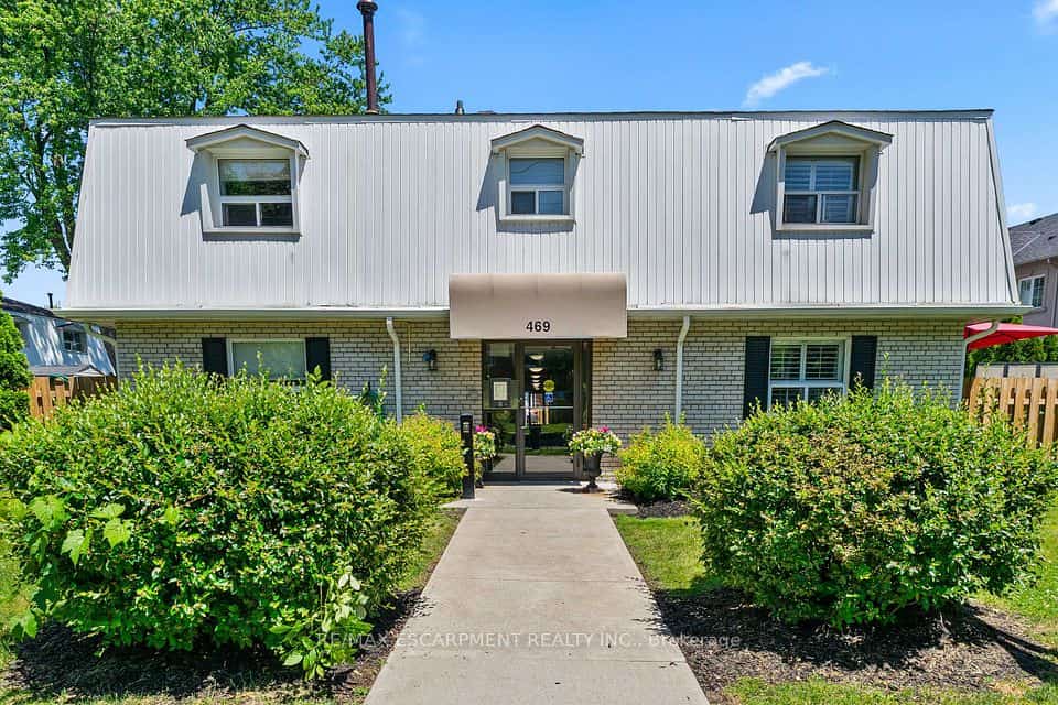 469 Claridge Road #5, Burlington, ON L7N 2S1
