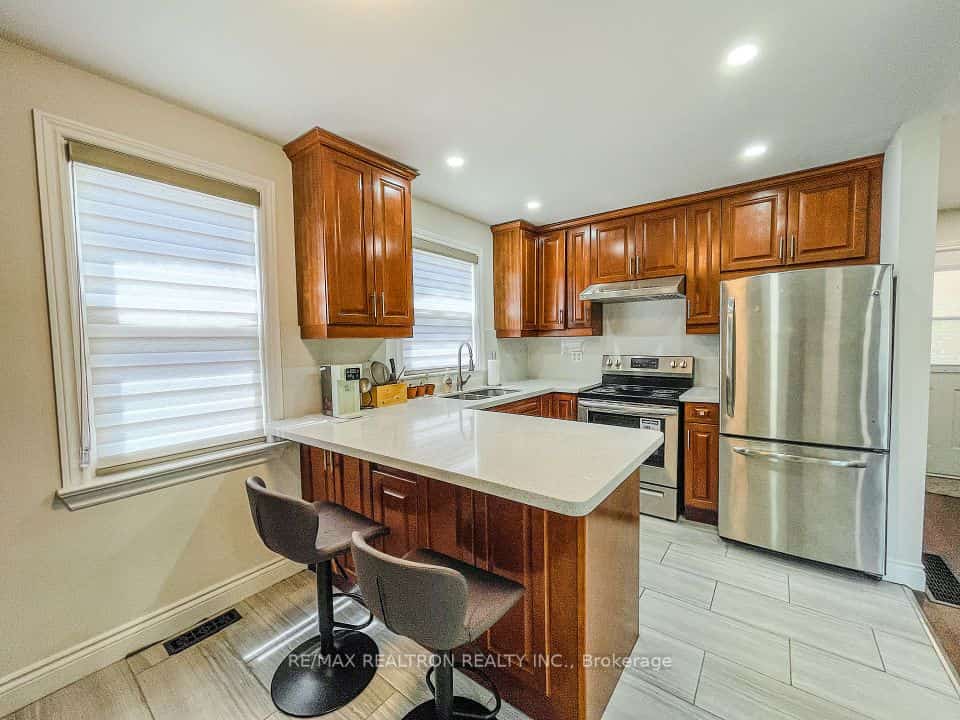 52 Glen Cameron Road, Markham, ON L3T 1P6