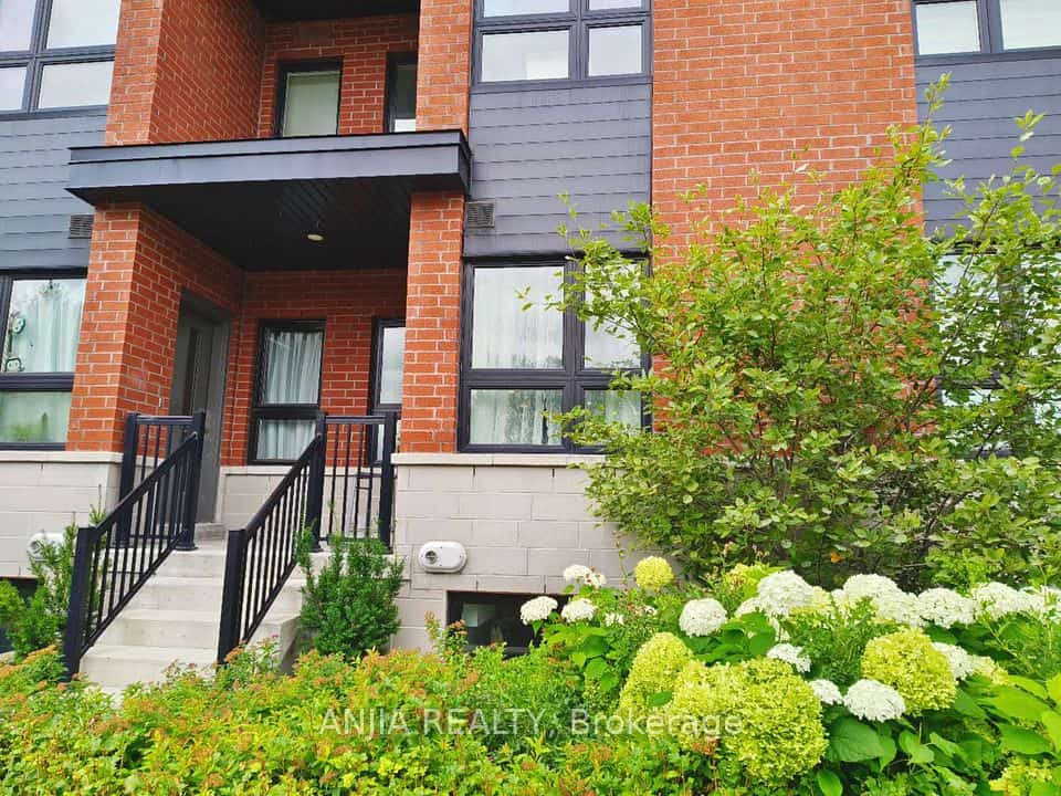 2100 BRIDLETOWNE Circle #110, Toronto, ON M1W 2L1