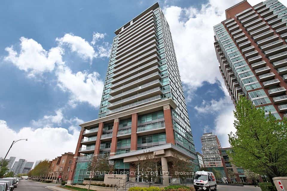 80 Western Battery Road #406, Toronto, ON M6K 3S1