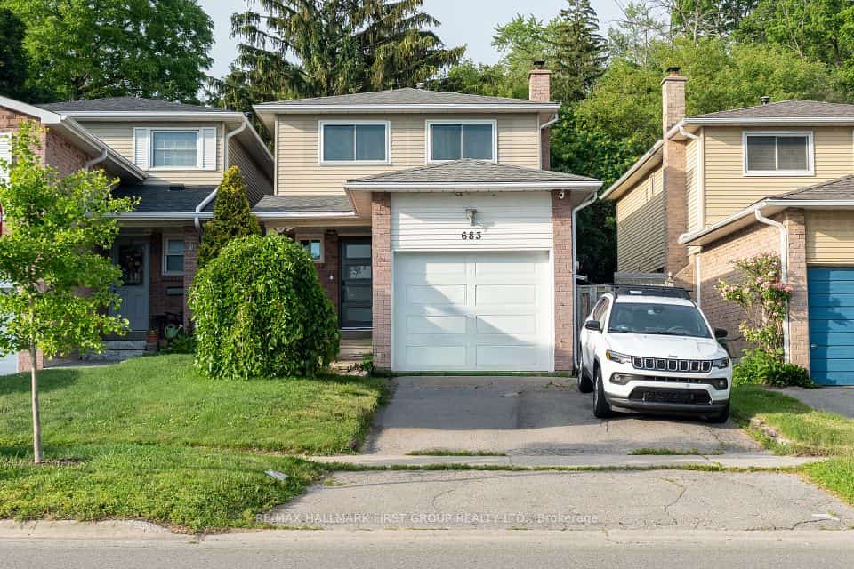 683 Grandview Drive, Oshawa, ON L1H 7V9