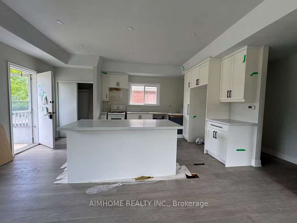 36 Moraine Hill Drive, Toronto, ON M1T 1Z9