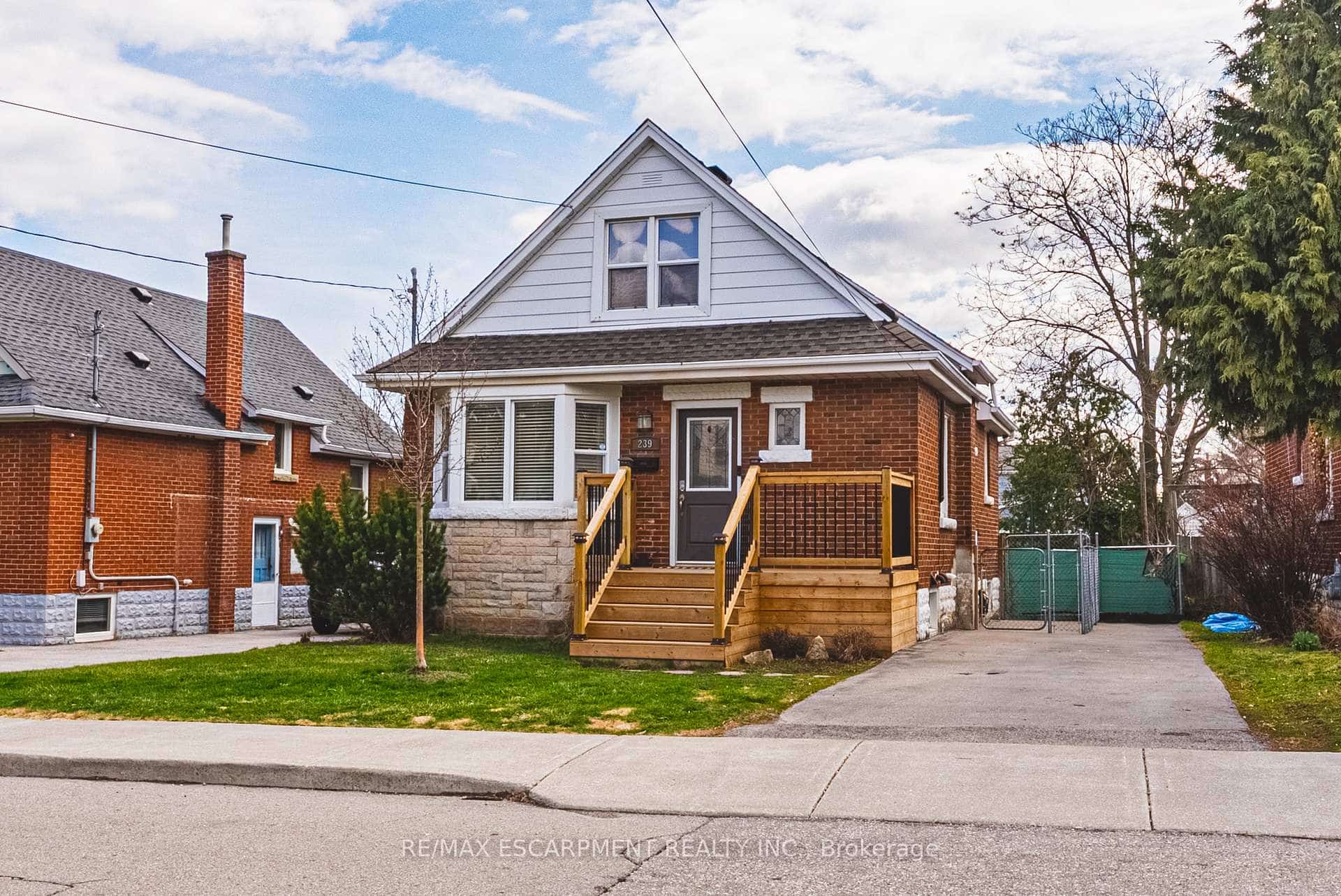 239 Rosewood Road, Hamilton, ON L8K 3J5