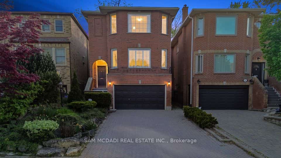 690 Oriole Parkway, Toronto, ON M4R 2C5