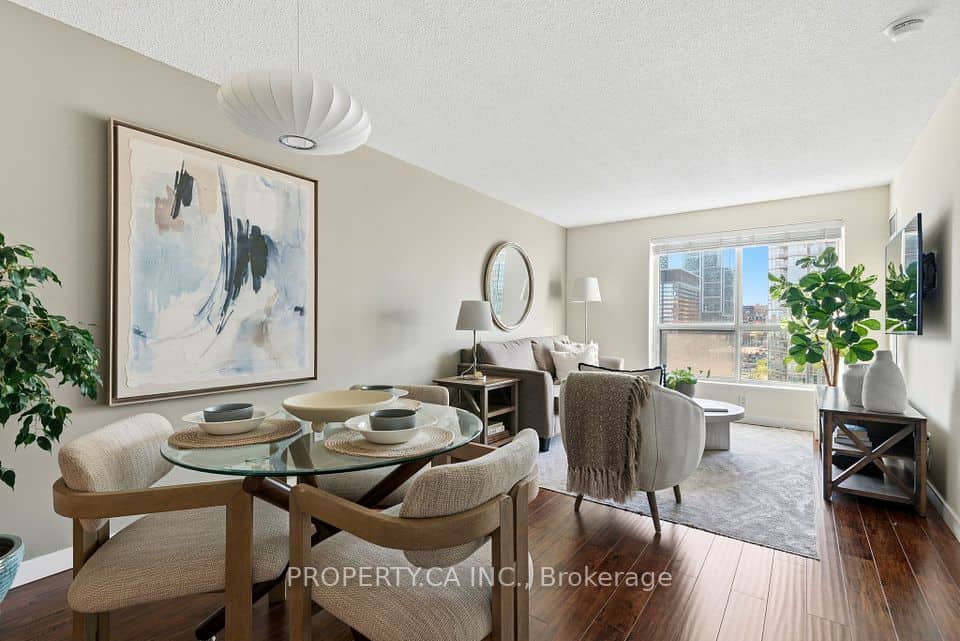 410 Queens Quay W, Toronto