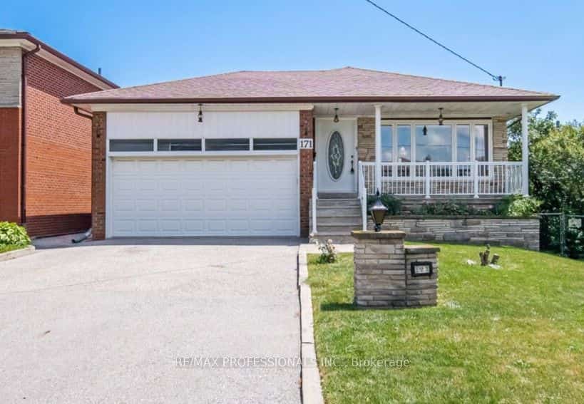 171 Regina Avenue, Toronto, ON M6A 1R9