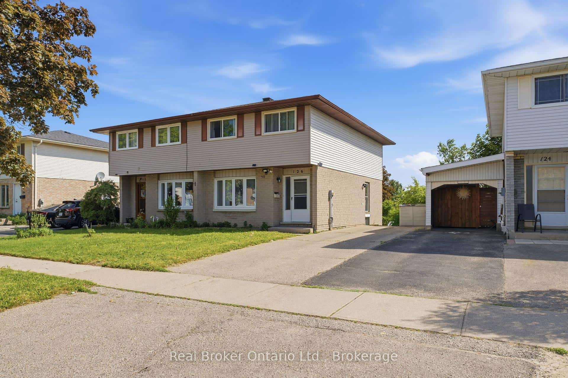 126 Dinison Crescent, Kitchener, ON N2E 2V2