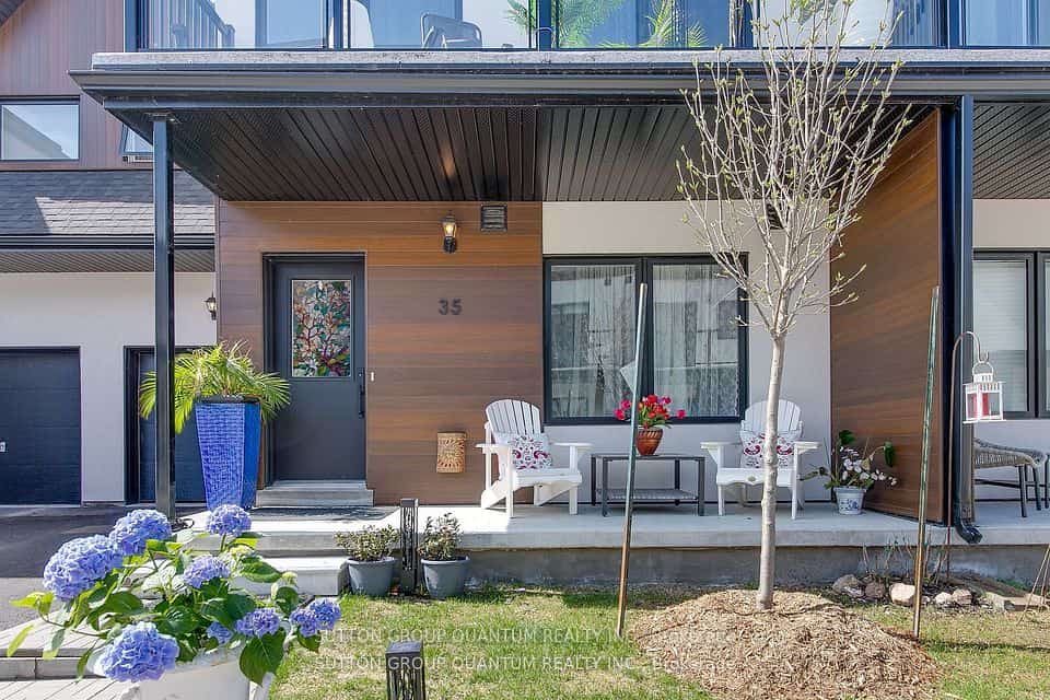 35 Ruby Crescent, Orillia, ON L3V 8M3