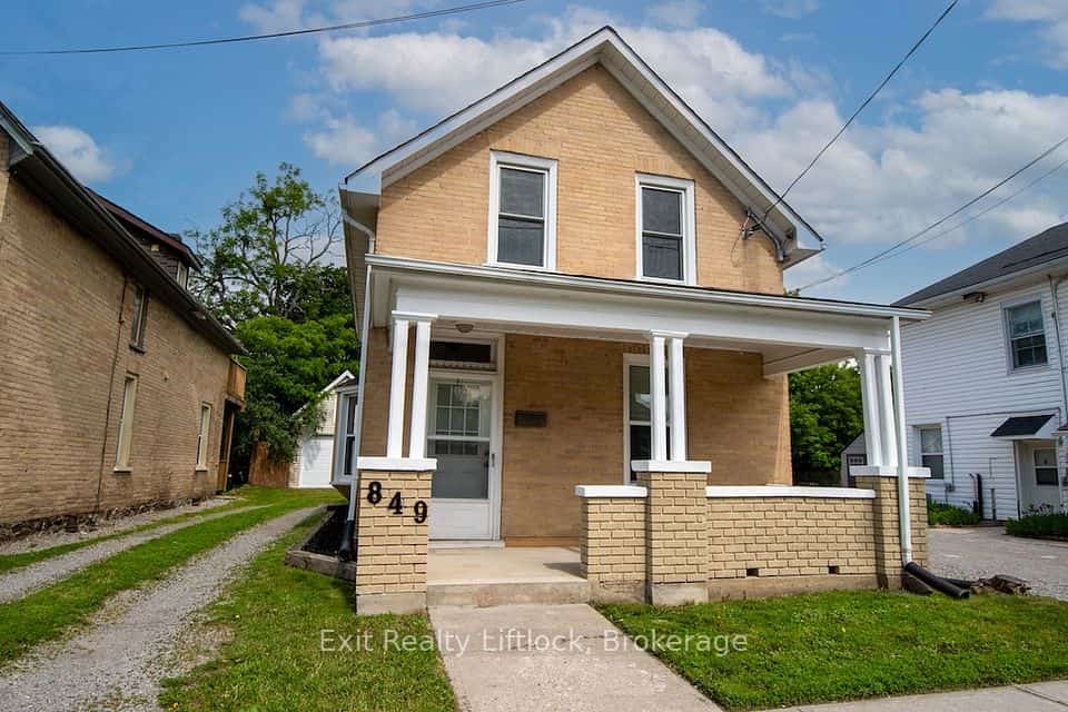 849 Water Street, Peterborough, ON K9H 3P1