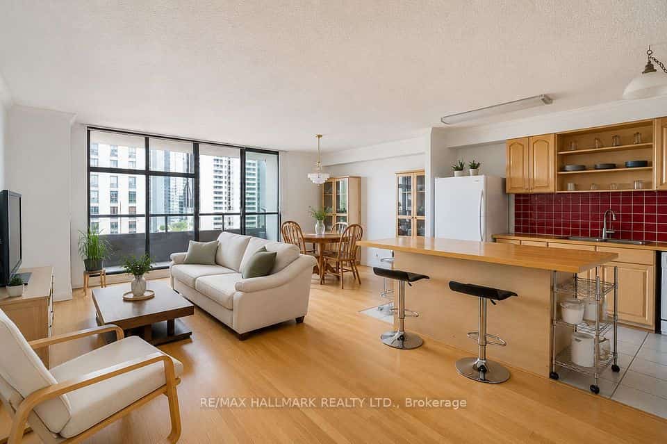 135 Marlee Avenue #1103, Toronto, ON M6B 4C6