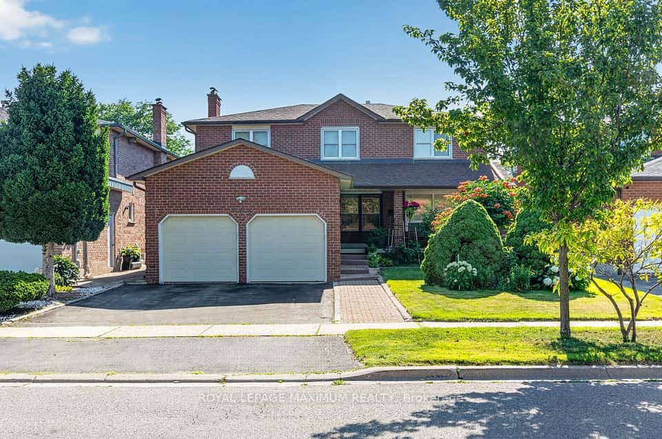 162 Wigwoss Drive, Vaughan, ON L4L 2R2