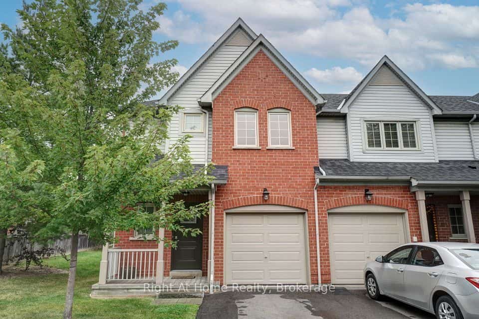 5223 Fairford Crescent #51, Mississauga, ON L5V 2M6