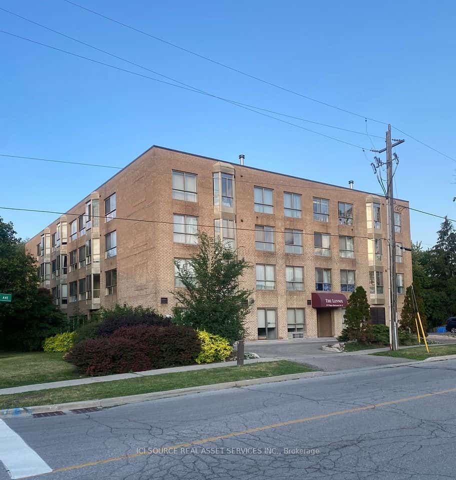 249 Major Mackenzie Drive E #204, Richmond Hill, ON L4C 9M8