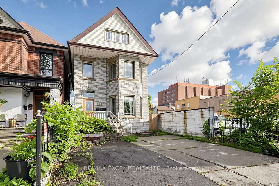 259 Victoria Avenue N, Hamilton, ON L8L 5G3