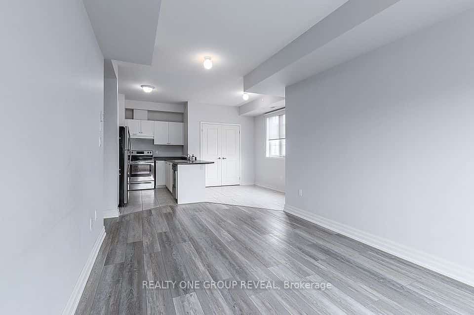 80 Aspen Springs Drive #210, Clarington, ON L1C 0V4