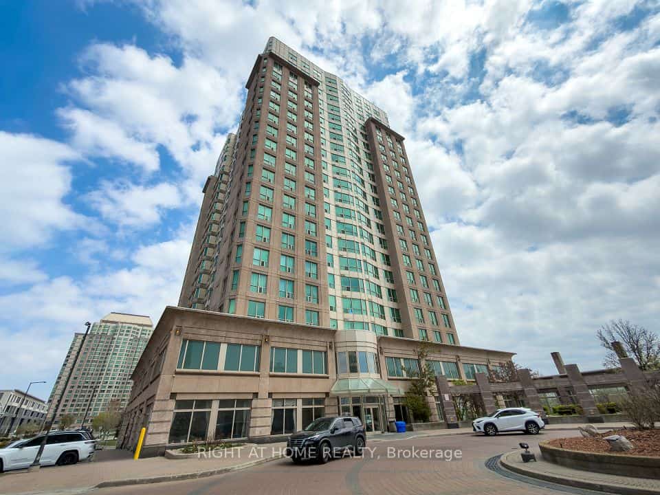 8 Lee Centre Drive #1008, Toronto, ON M1H 3H8