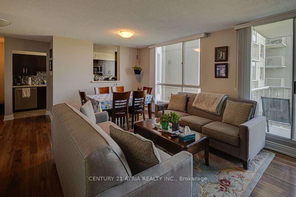 3077 Weston Road #606, Toronto, ON M9M 3A1