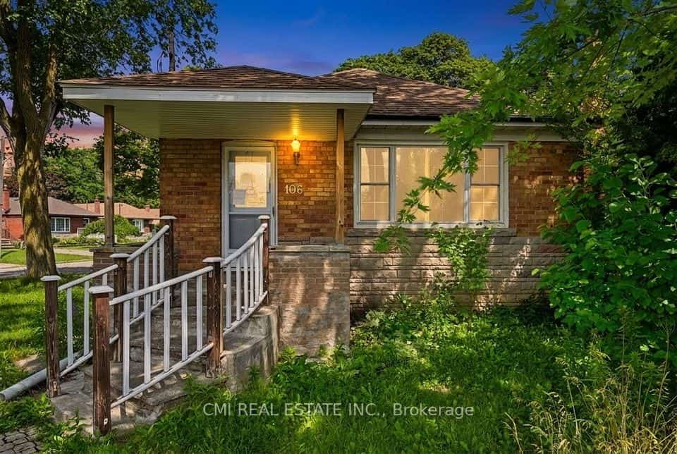 106 Flora Drive, Toronto, ON M1P 1A8