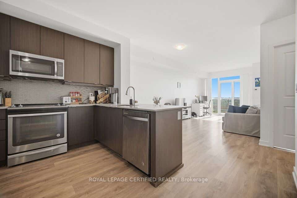 4633 Glen Erin Drive #710, Mississauga, ON L5M 0Y6